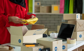 E-commerce & Online Retail