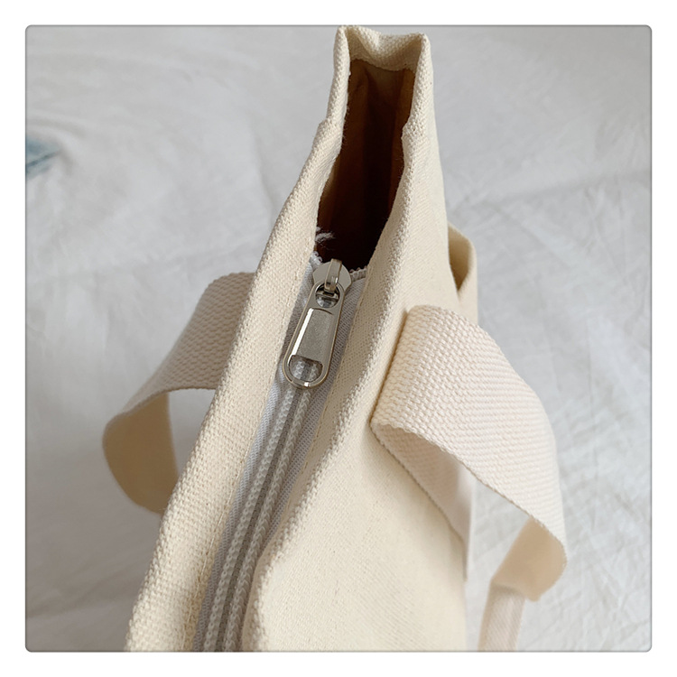 5Internal Privacy Zippered Compartment